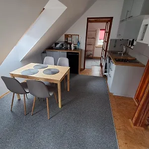  Apartament Na Poddaszu